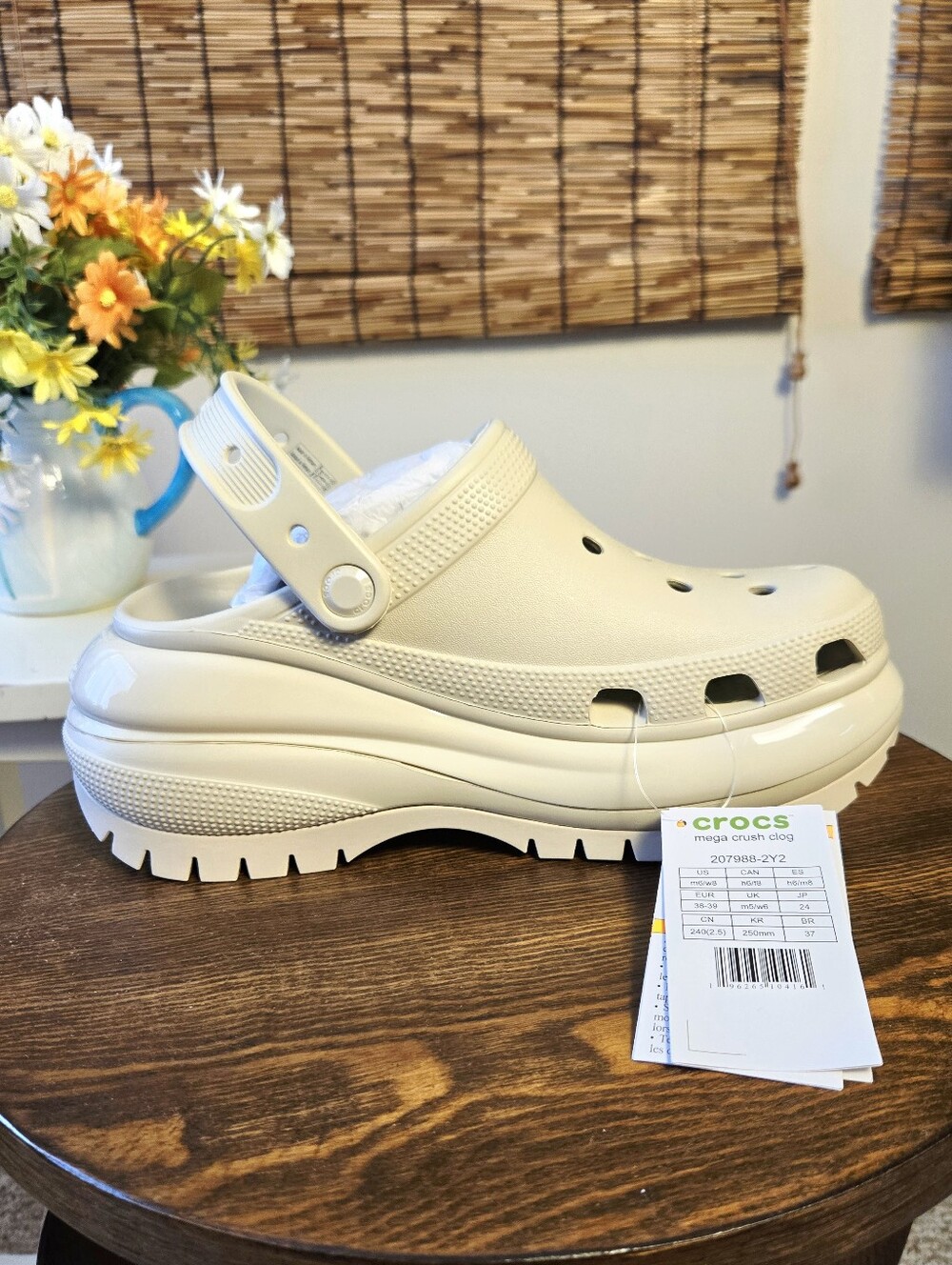 NWT CROCS Mega Crush Platform Clogs